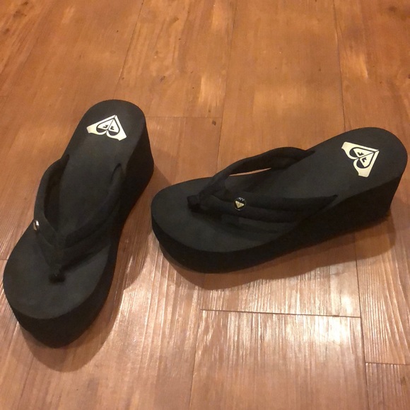 roxy platform flip flops